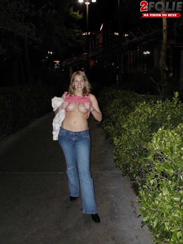 photo-exhib-0326-001