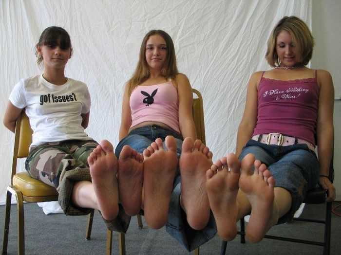 Lesbian group feet